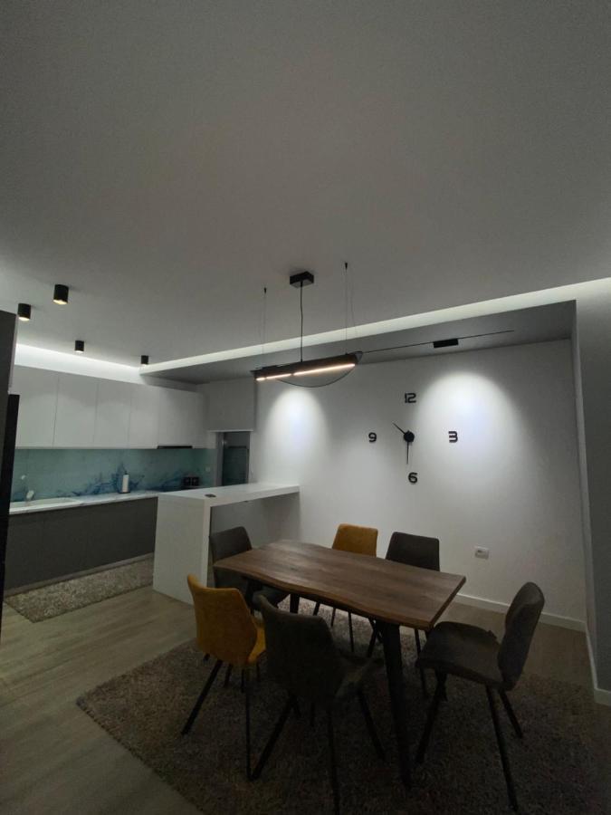 Riar Apartaments Korce Exterior photo